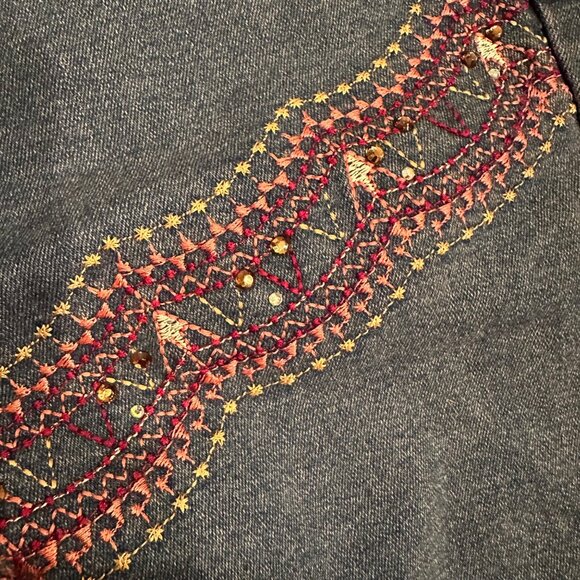 VENUS WOMENS EMBROIDERED JEANS BOOTCUT NEW SIZE 8 - Picture 6 of 14